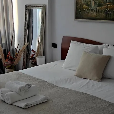 Apartment Center Rustic Retreat *