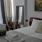 Center Rustic Retreat 아파트