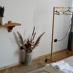 아파트 Center Rustic Retreat 티라나