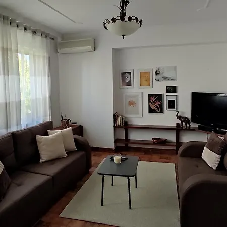 公寓 Center Rustic Retreat