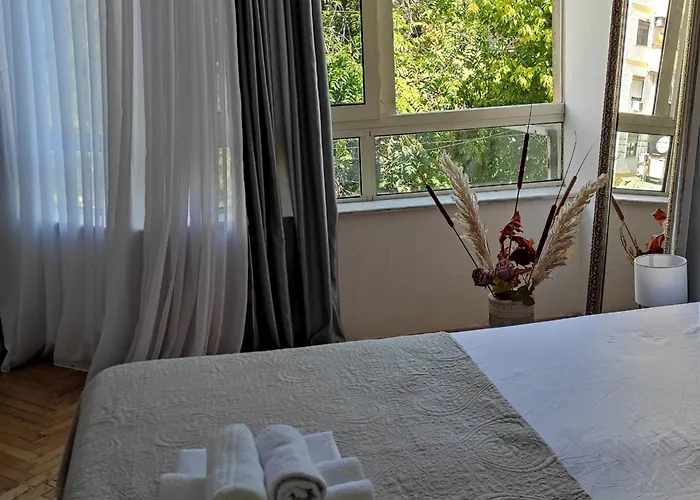 Center Rustic Retreat