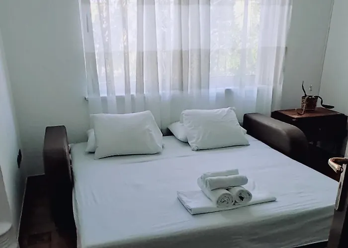 Center Rustic Retreat